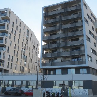 Hochhaus aus Betonfertigteilen in Österreich Wien Seestadt Ilse Arlt Straße<br />
