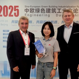 Christian Prilhofer at the Engineering Days China 2025<br />
 Christian Prilhofer at the Engineering Days China 2025<br />