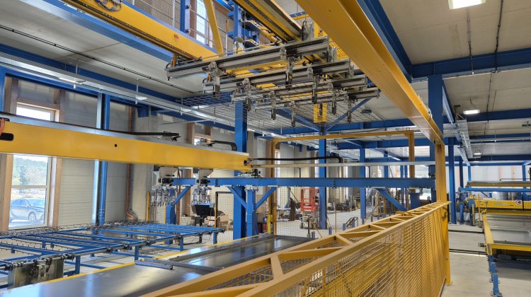 Automatisches Einlegen der Bewehrung - industrielle Betonfertigteil-Produktion