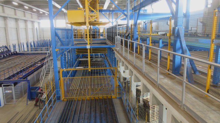 Automatic mesh storage - precast concrete plant