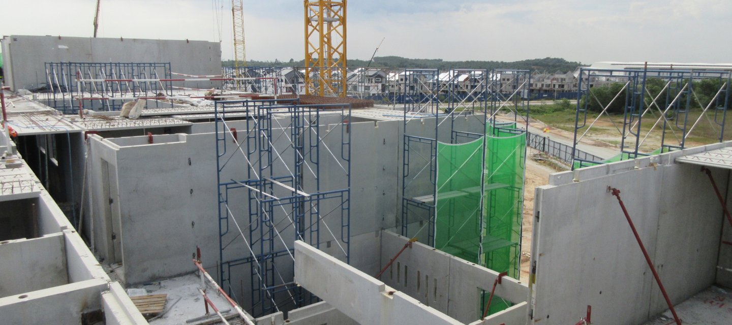 Eco-Friendly Construction with Precast Concrete Elements 